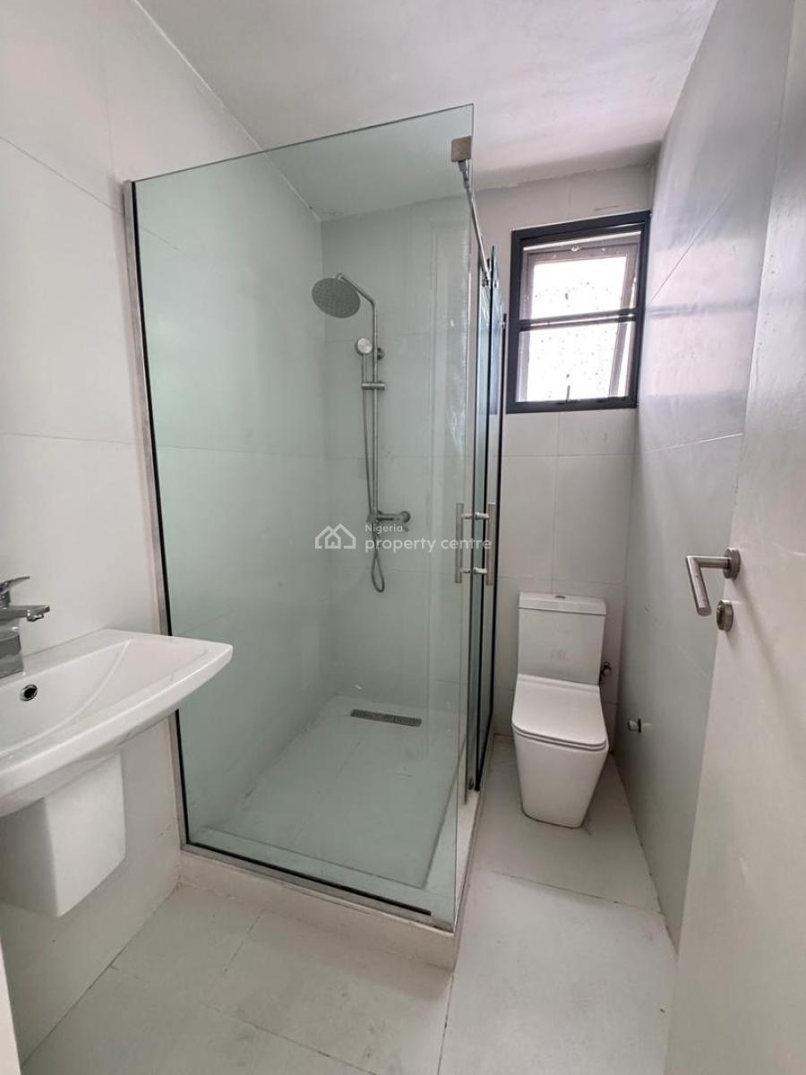 Luxury Living at Its Finest: Newly Built with Elevator and 24/7 Power, Lekki Phase 1, Lekki, Lagos, Flat / Apartment for Rent