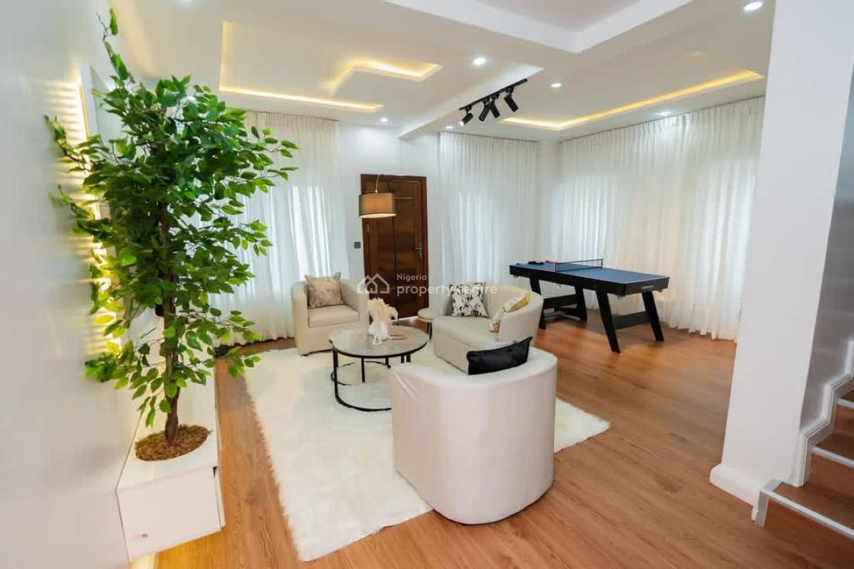 Stunning 2 Bedroom Maisonette with Top Notch Amenities Available From, Lekki Phase 1, Lekki, Lagos, Flat / Apartment Short Let