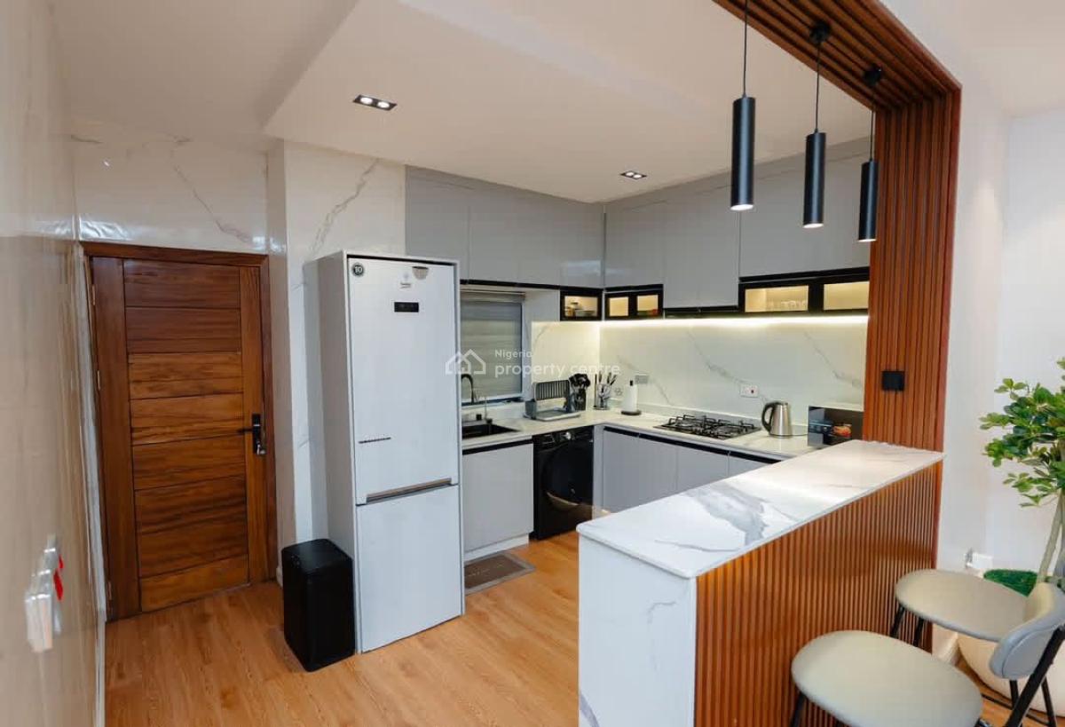 Stunning 2 Bedroom Maisonette with Top Notch Amenities Available From, Lekki Phase 1, Lekki, Lagos, Flat / Apartment Short Let