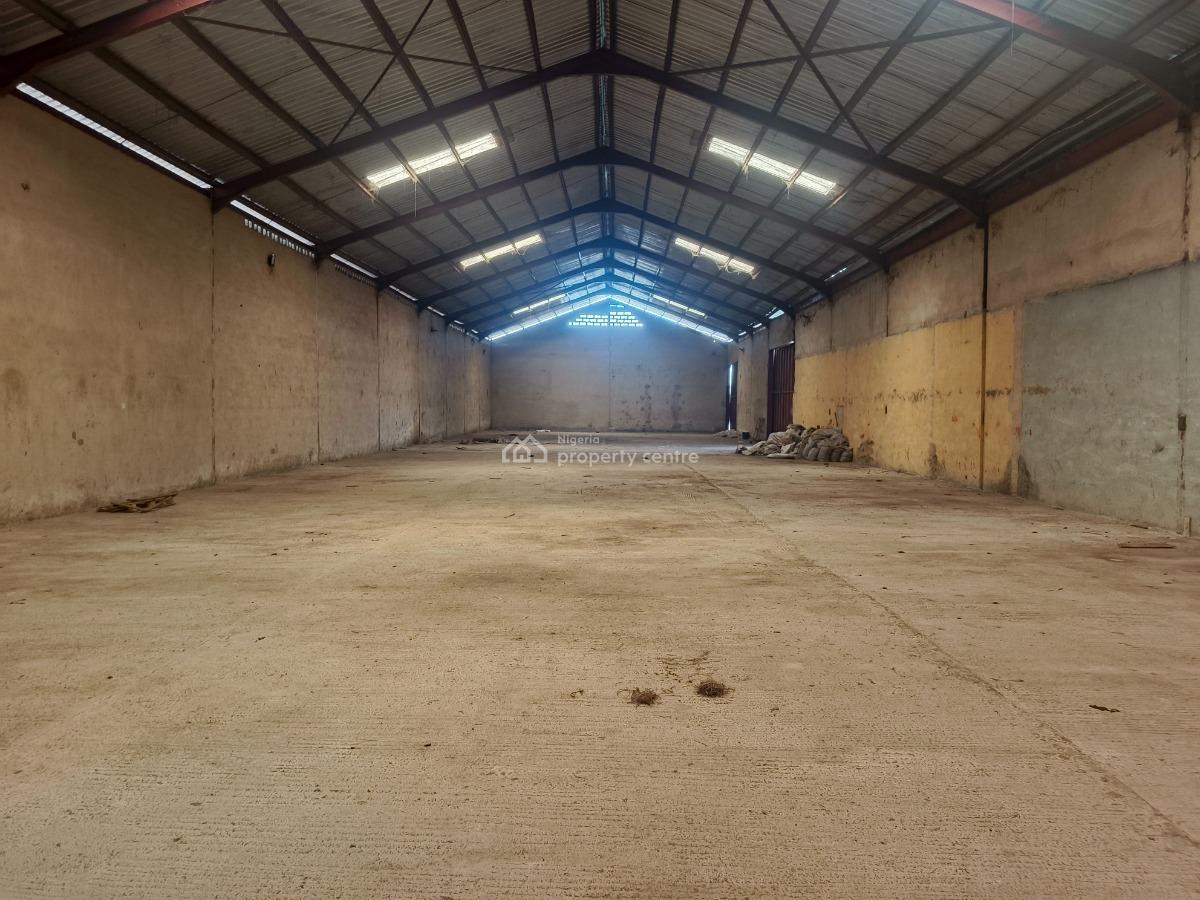 1000sqm Warehouse in a Specious Compound, Isolo Industrial Area, Isolo, Lagos, Warehouse for Rent
