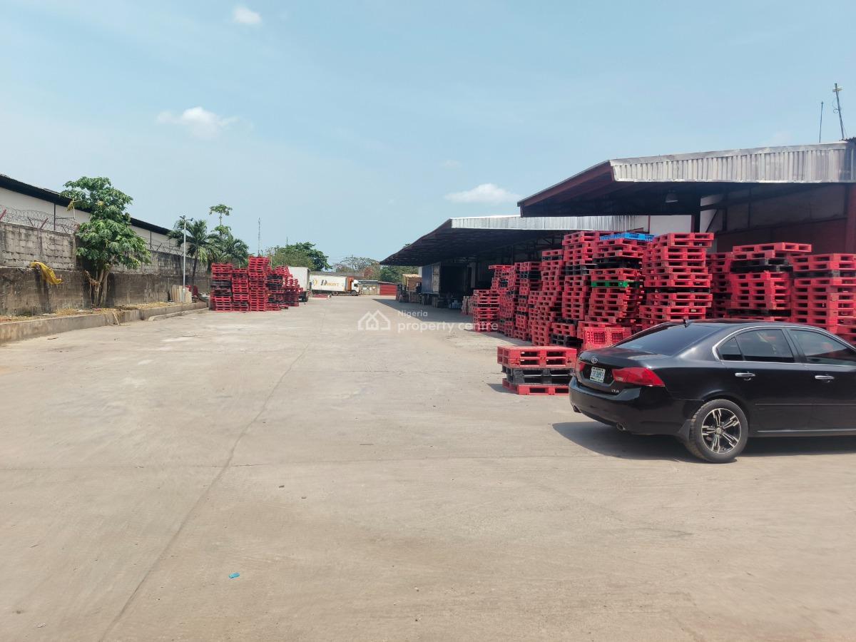 1000sqm Warehouse in a Specious Compound, Isolo Industrial Area, Isolo, Lagos, Warehouse for Rent