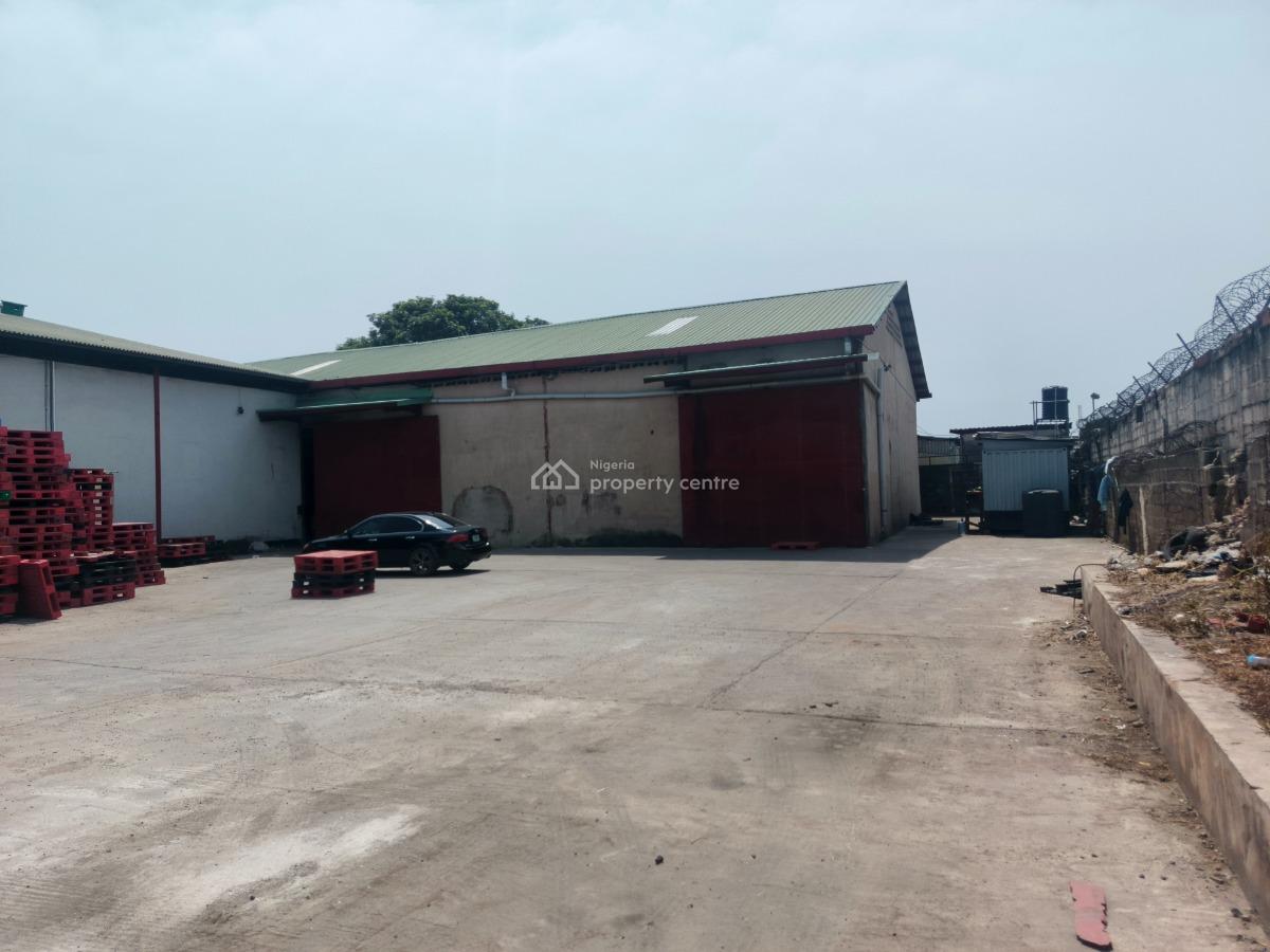 1000sqm Warehouse in a Specious Compound, Isolo Industrial Area, Isolo, Lagos, Warehouse for Rent