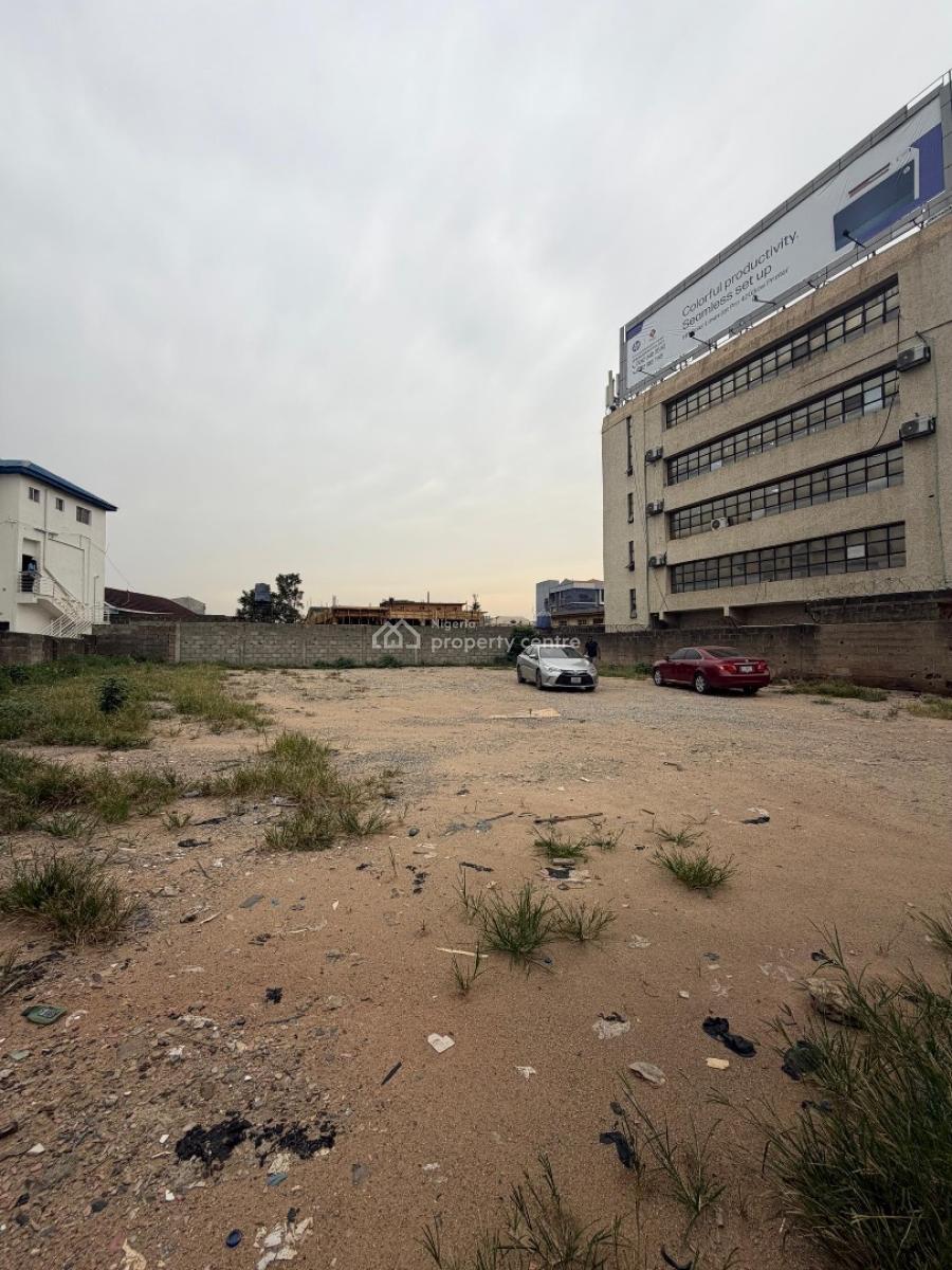 a Dry Lans Measuring 700sqm, Ikeja, Lagos, Land for Sale