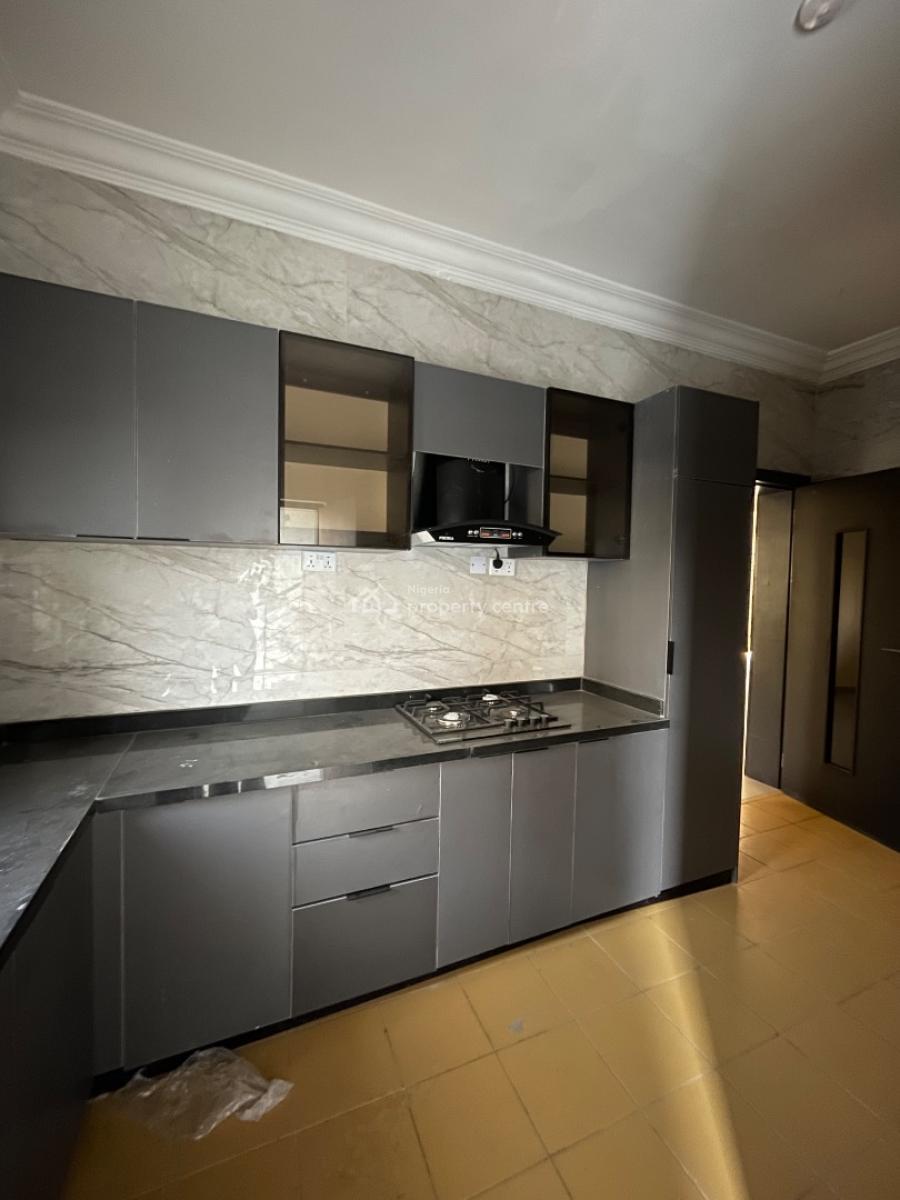High  End 3 Bedroom Flat with Bq and Pool, Lekki Phase 1, Lekki, Lagos, Flat / Apartment for Rent