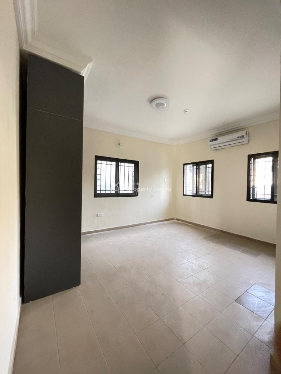 High  End 3 Bedroom Flat with Bq and Pool, Lekki Phase 1, Lekki, Lagos, Flat / Apartment for Rent