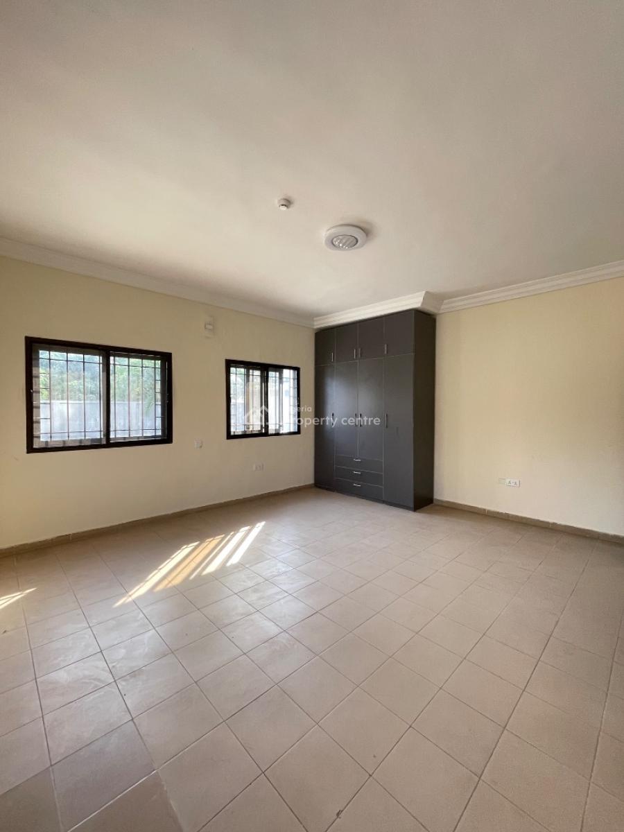 High  End 3 Bedroom Flat with Bq and Pool, Lekki Phase 1, Lekki, Lagos, Flat / Apartment for Rent