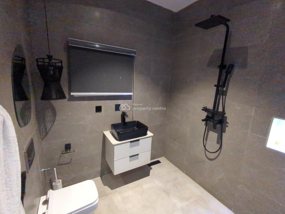 Executive 3 Bedrooms with Authentic Art, 267 Se Asebe Street, Mabushi, Abuja, Flat / Apartment Short Let