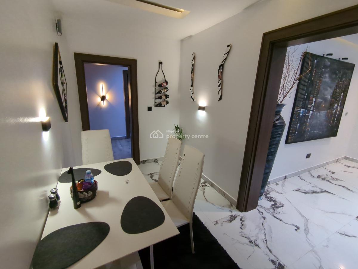 Executive 3 Bedrooms with Authentic Art, 267 Se Asebe Street, Mabushi, Abuja, Flat / Apartment Short Let