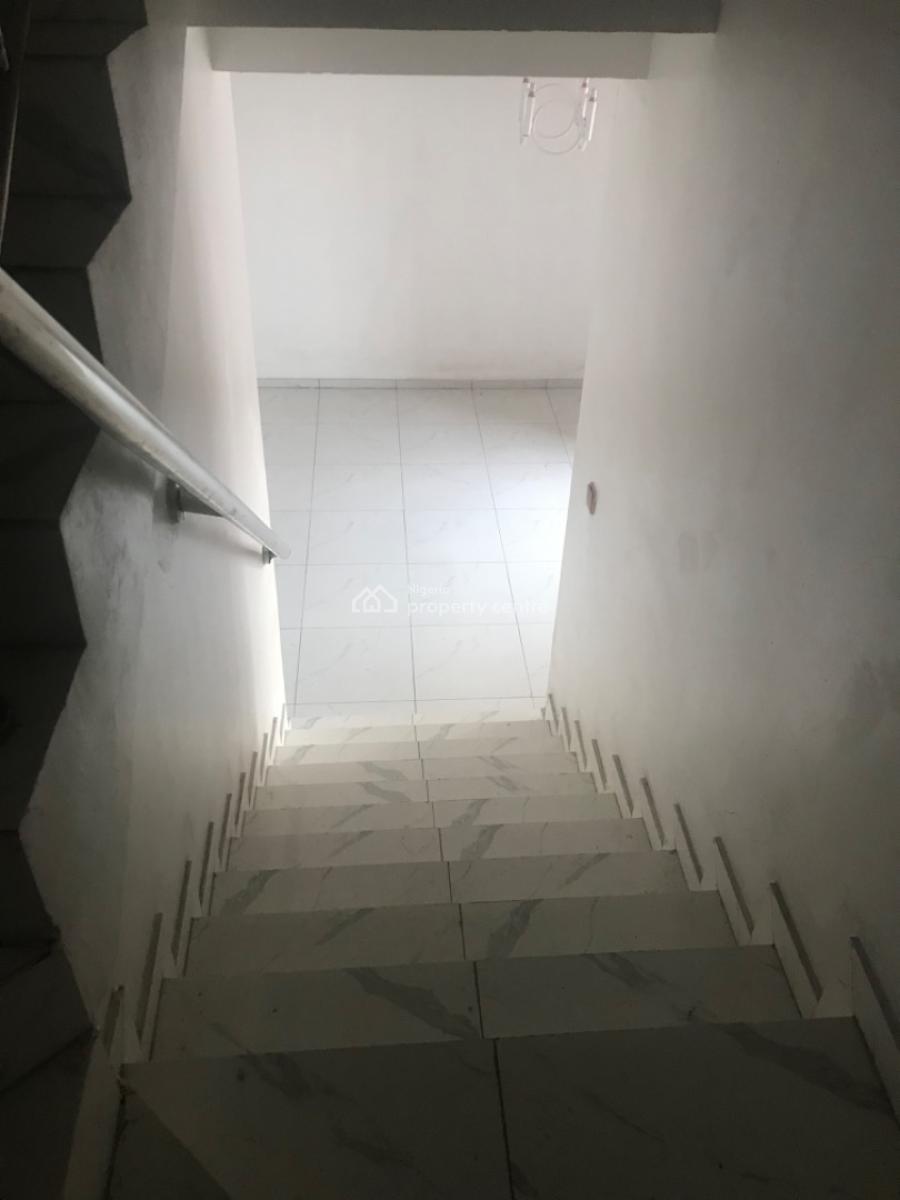 4 Bed Duplex at Lekki Scheme2, Lekki Scheme2 Estate, Ajah, Lagos, Flat / Apartment for Rent