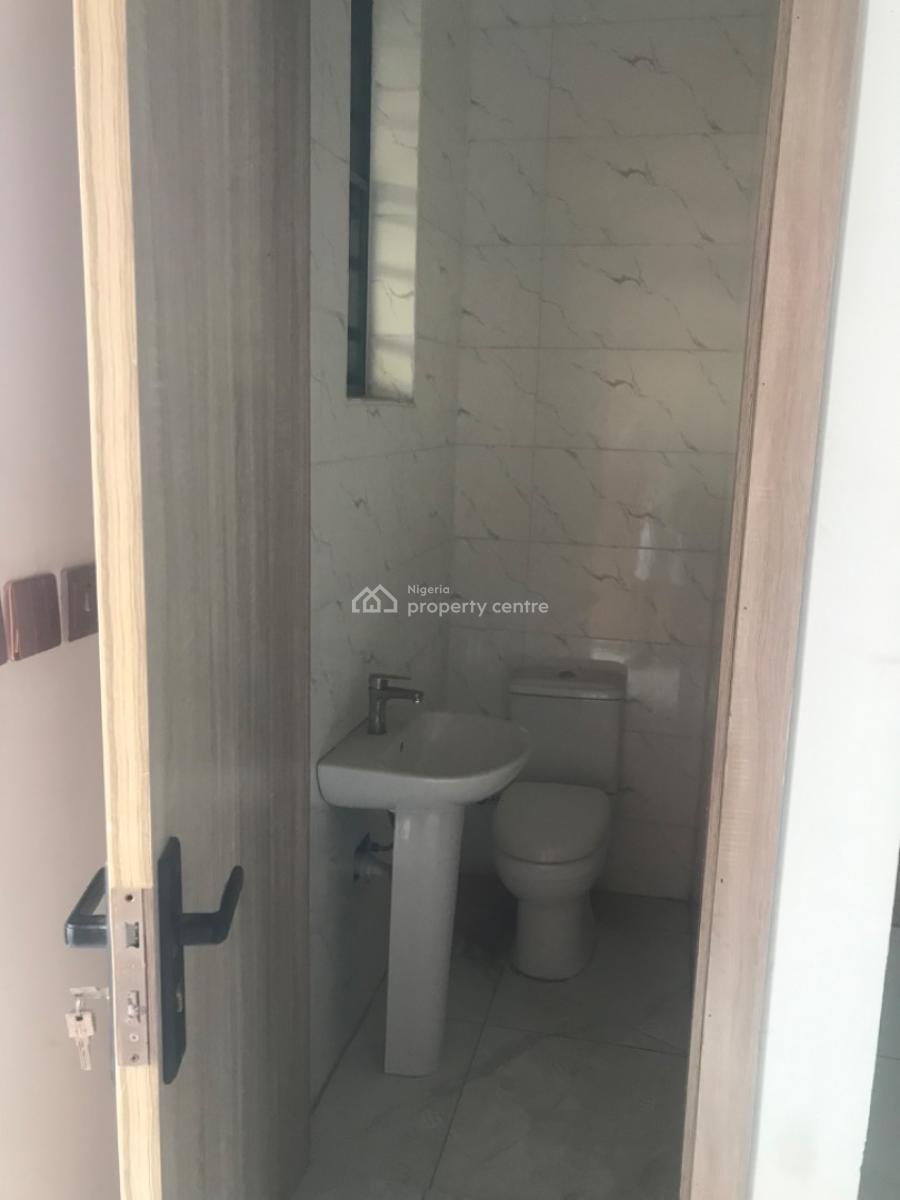 4 Bed Duplex at Lekki Scheme2, Lekki Scheme2 Estate, Ajah, Lagos, Flat / Apartment for Rent