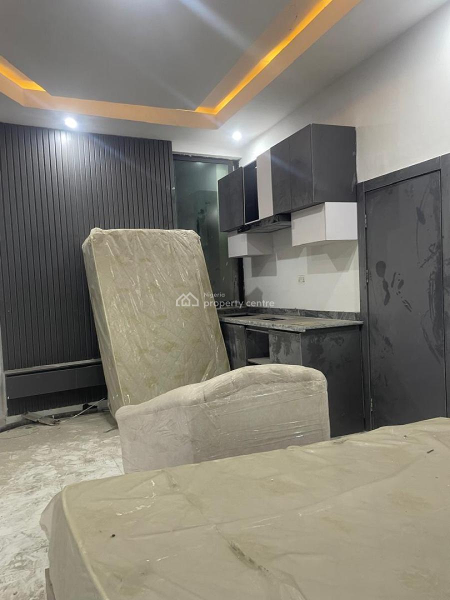 Partly Furnished Studio Apartment, Eleganza Estate Chevron Toll Gate, Lekki, Lagos, Flat / Apartment for Rent