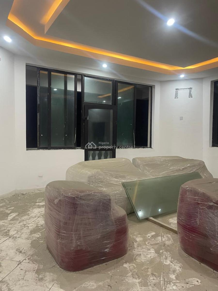 Partly Furnished Studio Apartment, Eleganza Estate Chevron Toll Gate, Lekki, Lagos, Flat / Apartment for Rent