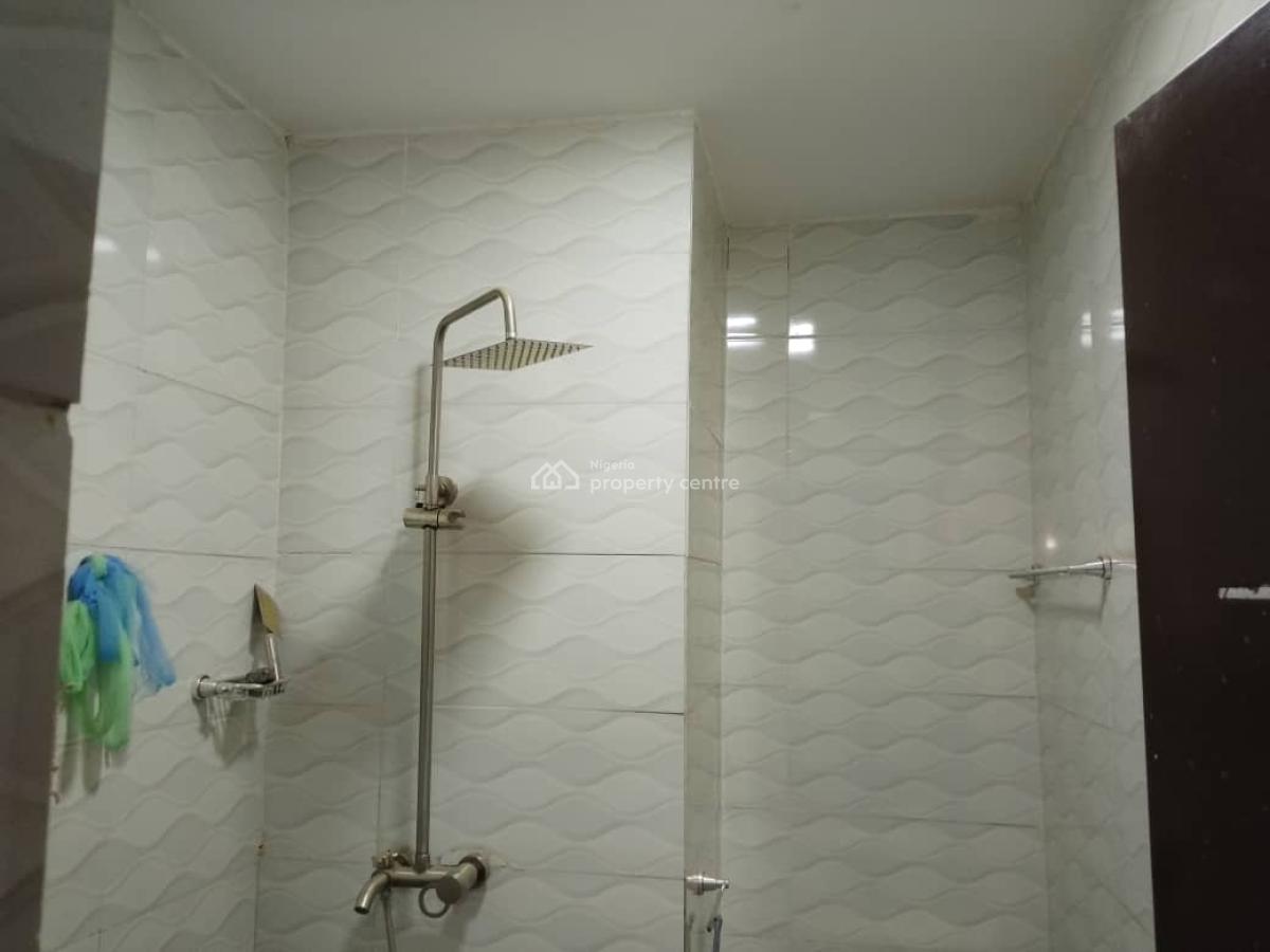 Tastefully Finished Spacious 2 Bedroom Apartment, Guzape, Guzape District, Abuja, Flat / Apartment for Rent