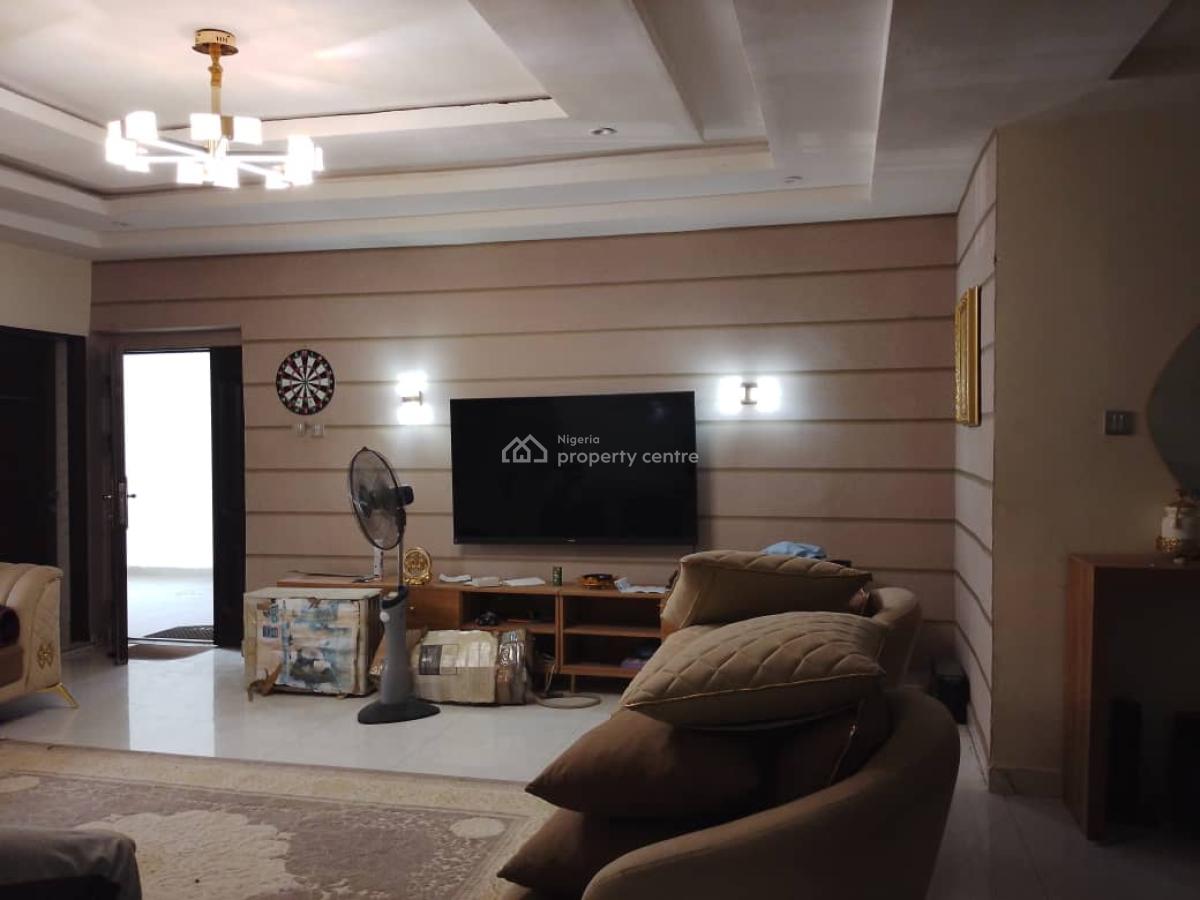 Tastefully Finished Spacious 2 Bedroom Apartment, Guzape, Guzape District, Abuja, Flat / Apartment for Rent