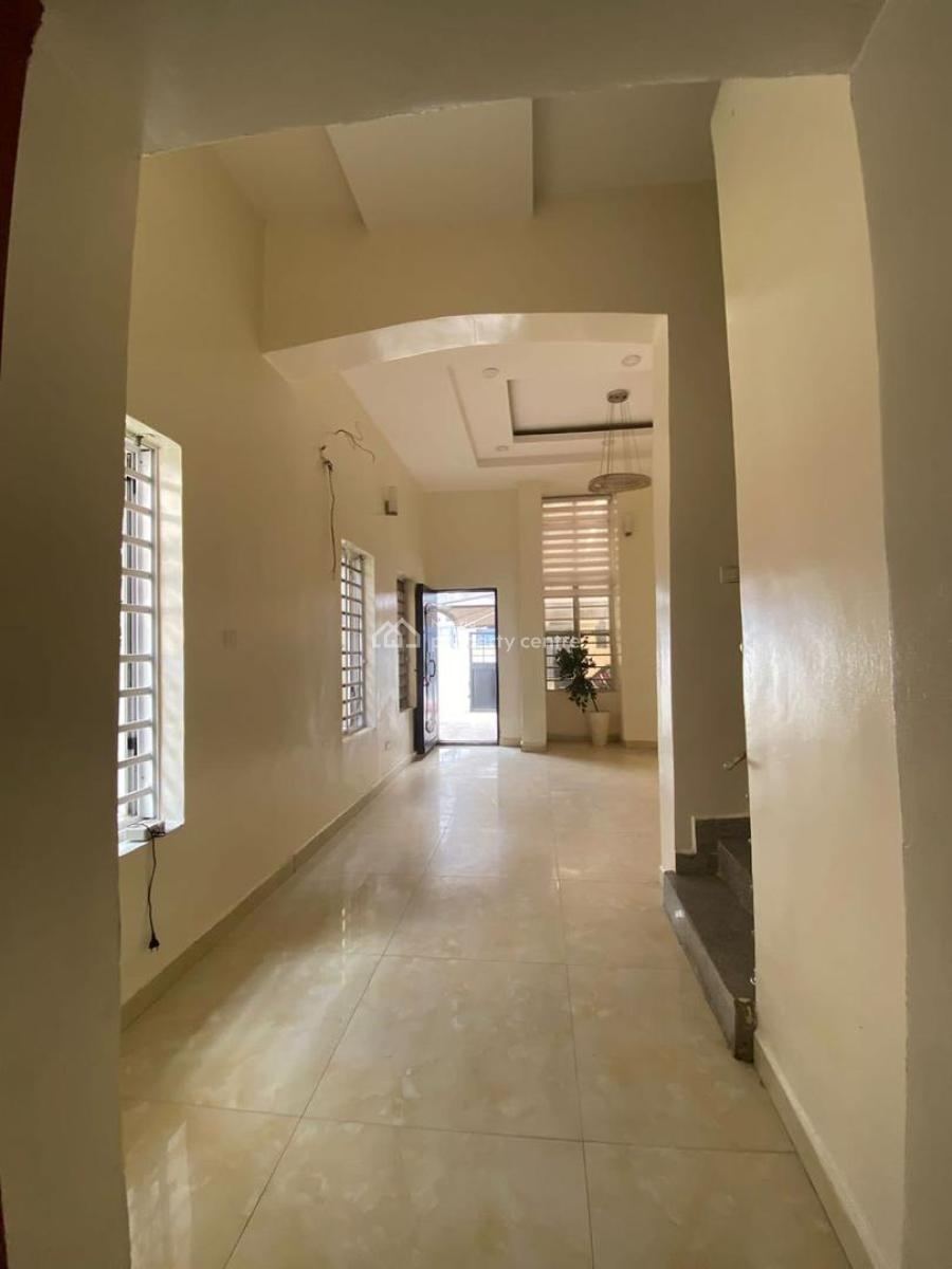 Newly Renovated 3 Bedroom Semi Detached Duplex with Bq, Chevron, Lekki Lagos, Lekki, Lagos, Terraced Duplex for Rent