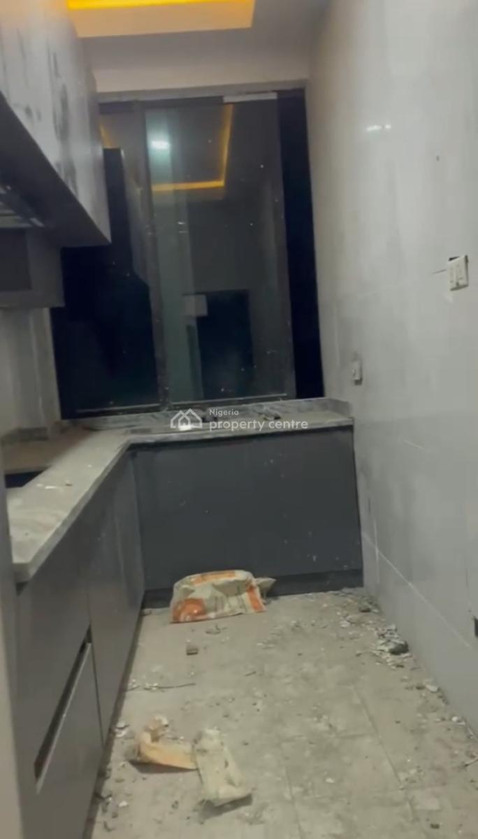 Partly Furnished Room and Parlour Apartment, Eleganza Estate Chevron Toll Gate, Lekki, Lagos, Mini Flat (room and Parlour) for Rent