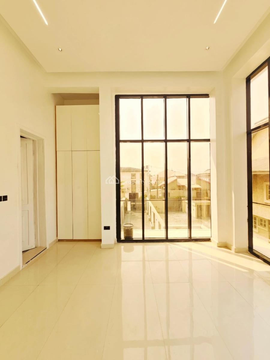 Newly Built 3 Bedroom Apartment with Bq, Lekki Phase 1, Lekki Phase 1, Lekki, Lagos, Block of Flats for Sale