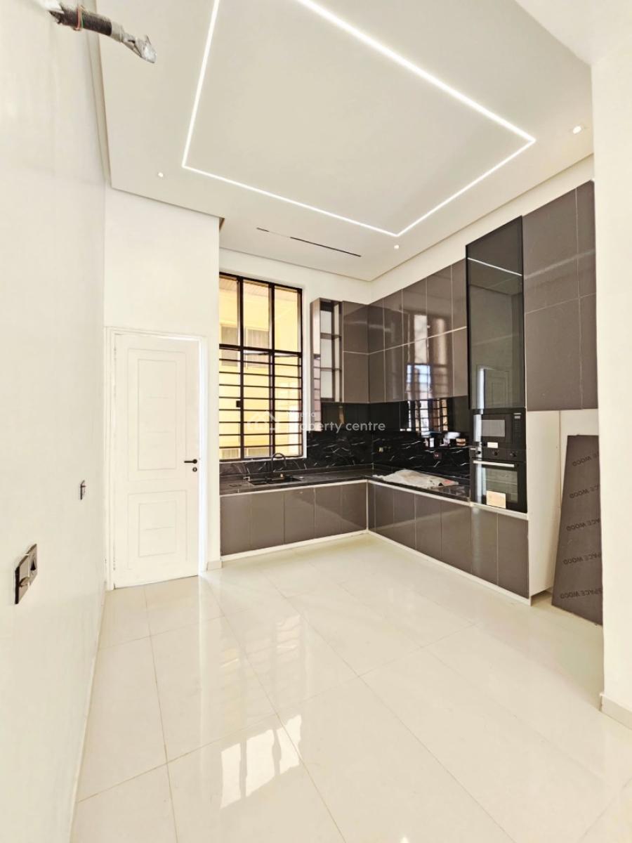 Newly Built 3 Bedroom Apartment with Bq, Lekki Phase 1, Lekki Phase 1, Lekki, Lagos, Block of Flats for Sale