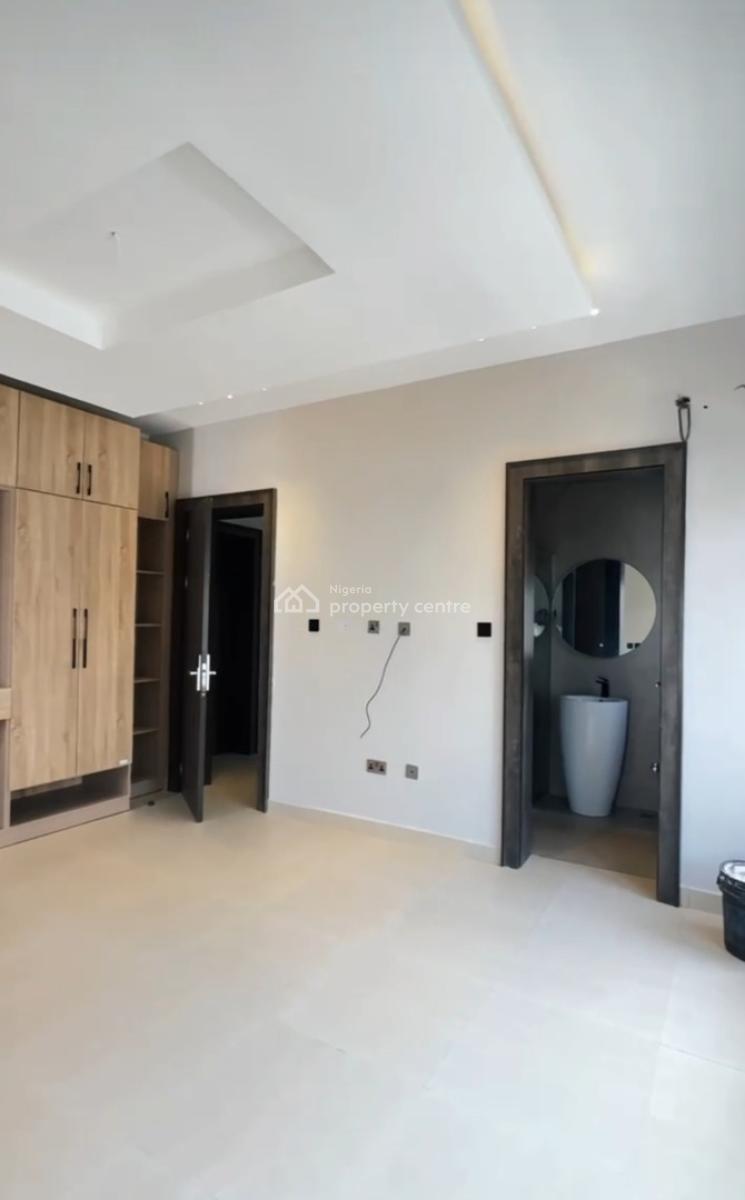 Luxury 5bedroom Detached House, Guzape District, Abuja, Detached Duplex for Rent