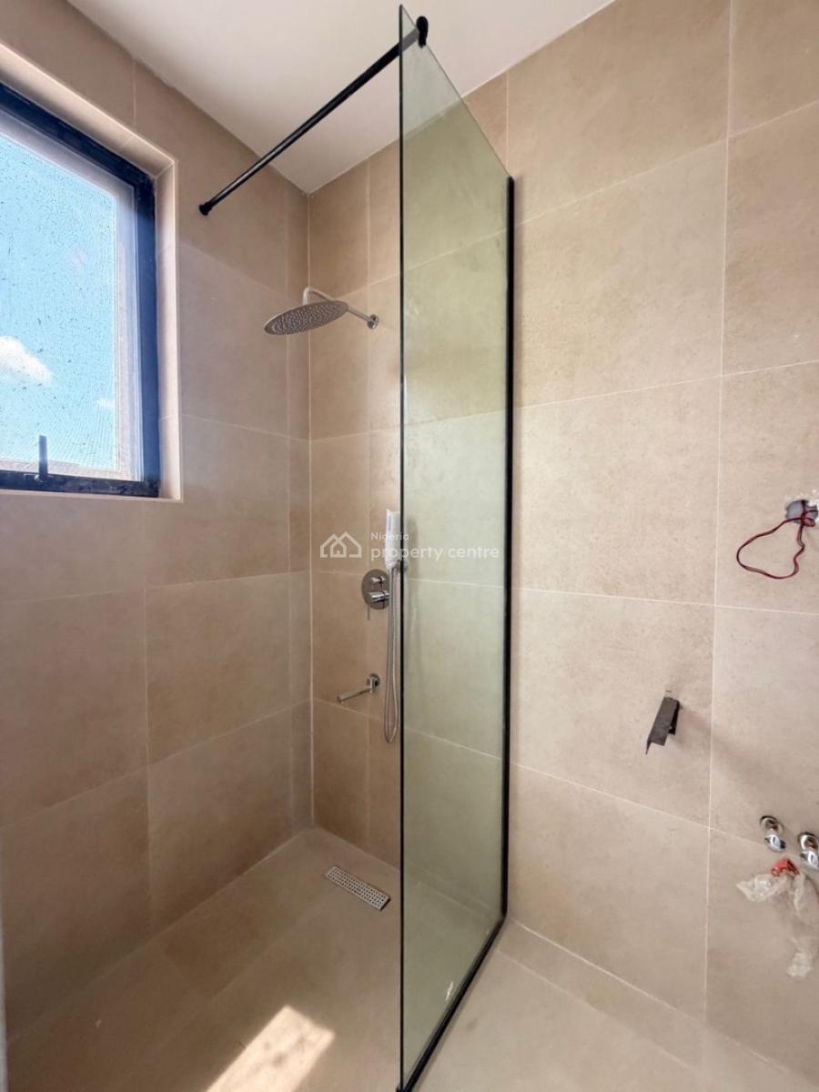 2/3 Bedroom Serviced Apartment, Lekki Phase 1, Lekki, Lagos, Flat / Apartment for Sale