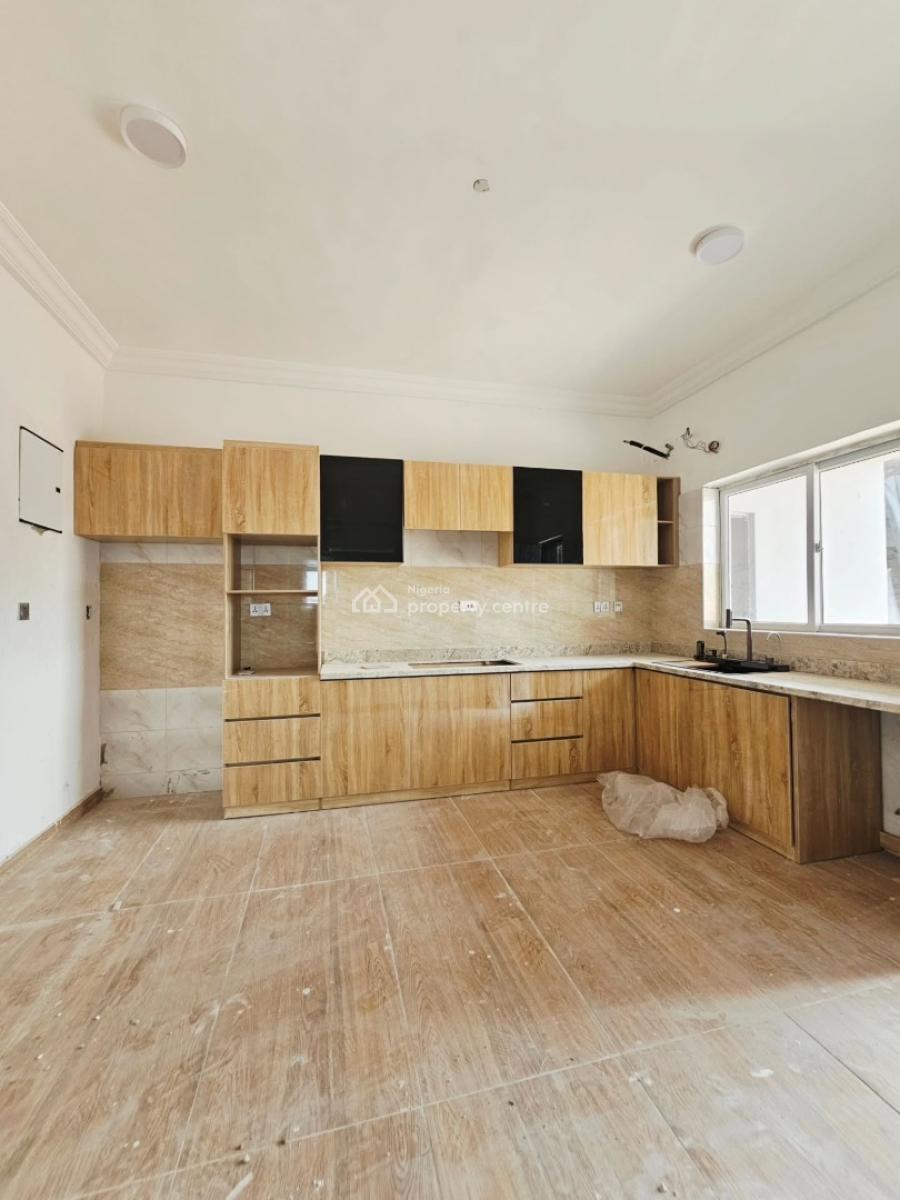 Lovely 3 Bedroom Maisonette with Bq, Lekki Phase 1, Lekki Phase 1, Lekki, Lagos, Detached Duplex for Sale