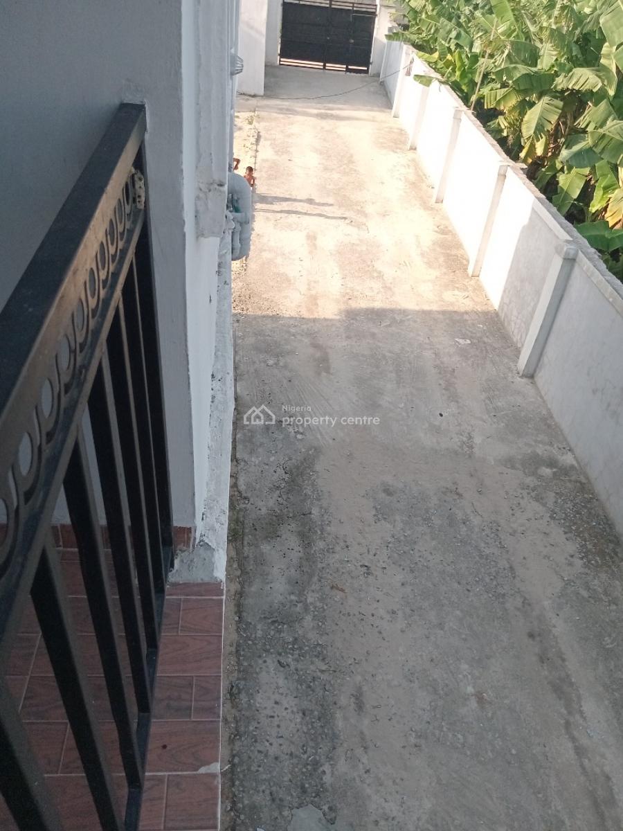 Spacious 3bedroom Flat Upstairs  All Room Ensuite, Ogombo, Ajah, Lagos, Flat / Apartment for Rent