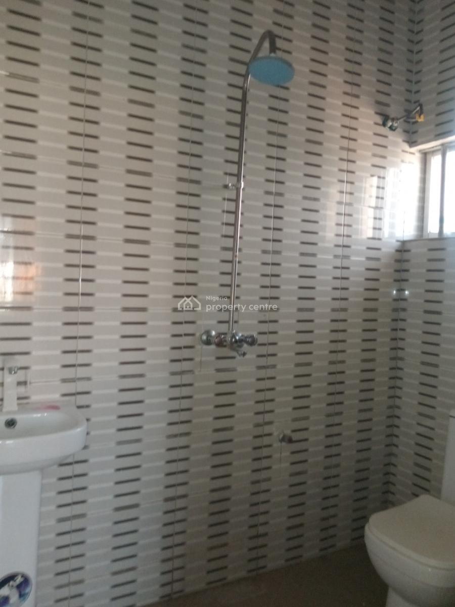 Spacious 3bedroom Flat Upstairs  All Room Ensuite, Ogombo, Ajah, Lagos, Flat / Apartment for Rent
