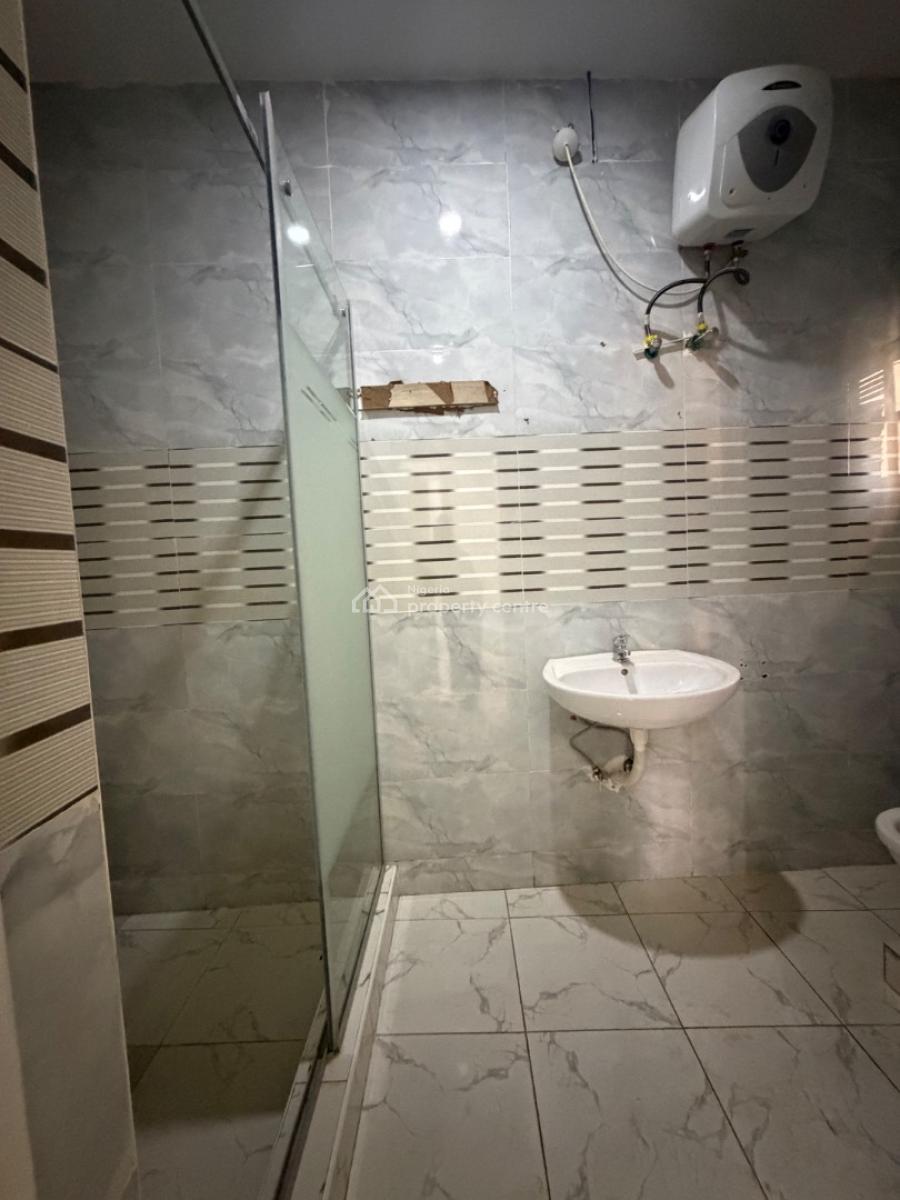 Standard and Serviced Two Bedroom Apartment with 3 Acs, Secured Estate, Guzape District, Abuja, Flat / Apartment for Rent