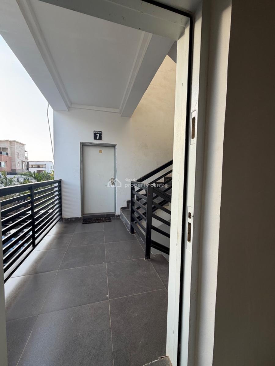 Standard and Serviced Two Bedroom Apartment with 3 Acs, Secured Estate, Guzape District, Abuja, Flat / Apartment for Rent