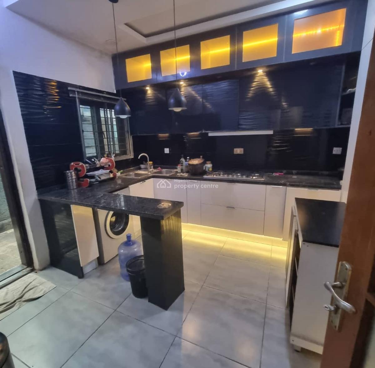 Furnished 4 Bedrom Detach Duplex Hse + Bq, Lovely Gated Environment, Off Admiralty Way, By Access Bank, Lekki 1, Lekki Phase 1, Lekki, Lagos, Detached Duplex for Rent