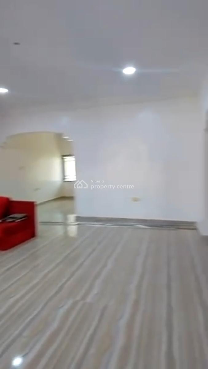 Luxury 3bedrooms Flat, Tarred Road, Guzape District, Abuja, Flat / Apartment for Rent