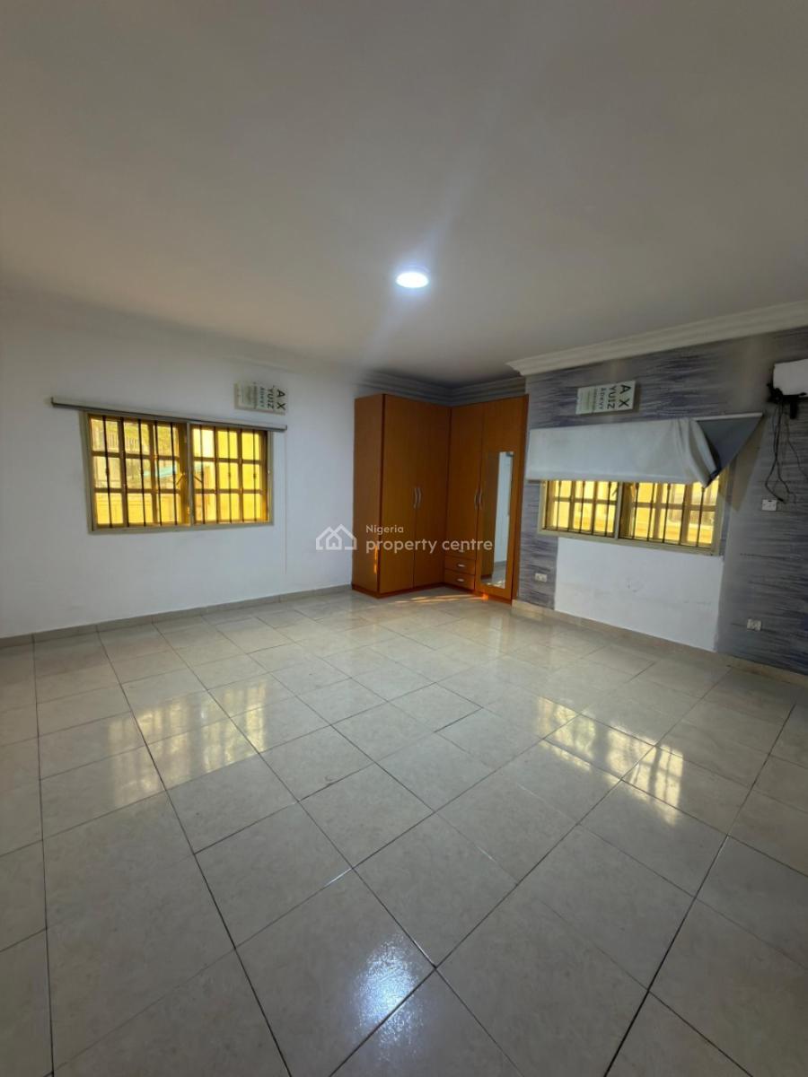 Luxury and Spacious 3 Bedroom Apartment with Bq (2 in The Compound), Lekki Phase 1, Lekki, Lagos, Flat / Apartment for Rent