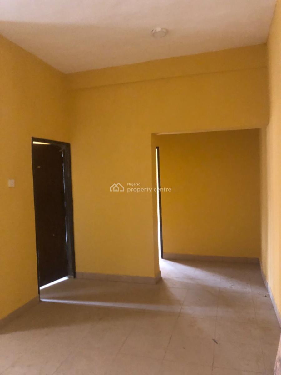 Mini Flat at Magboro, Magboro, Magboro, Ogun, Mini Flat (room and Parlour) for Rent
