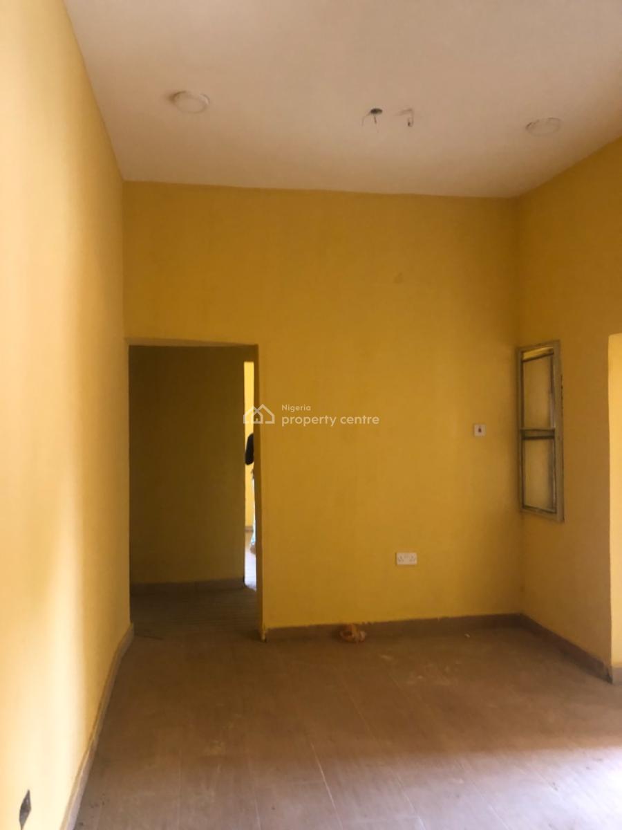 2bedroom Flat at Magboro, Magboro, Magboro, Ogun, Flat / Apartment for Rent