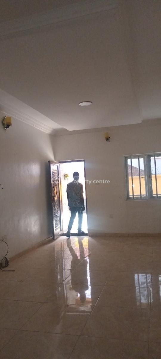 Now Available, Off Mobil Road Ilaje Ajah, Ilaje, Ajah, Lagos, Flat / Apartment for Rent