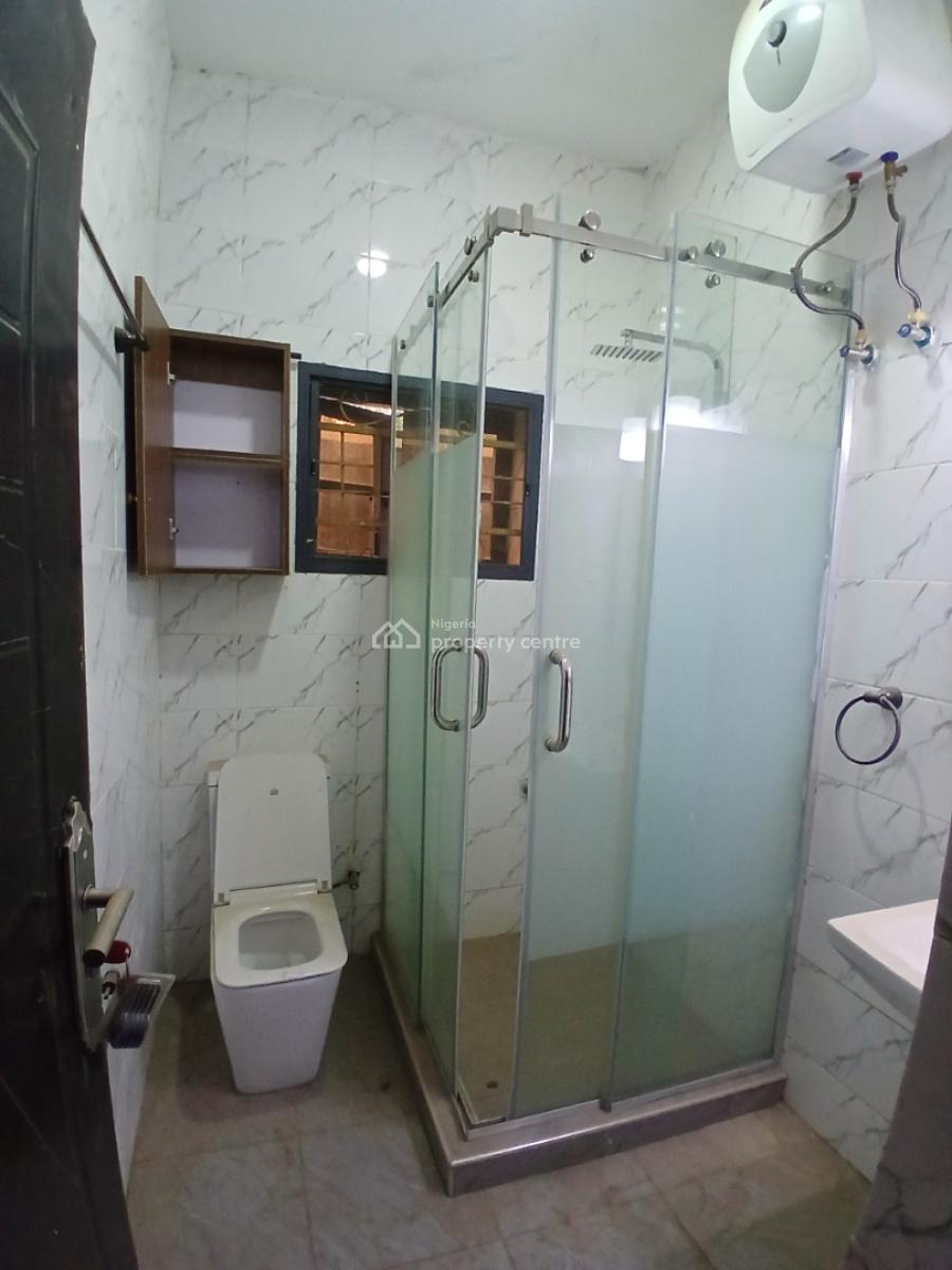Luxury 3 Bedrooms Flat in an Estate, Gaduwa, Abuja, Flat / Apartment for Rent