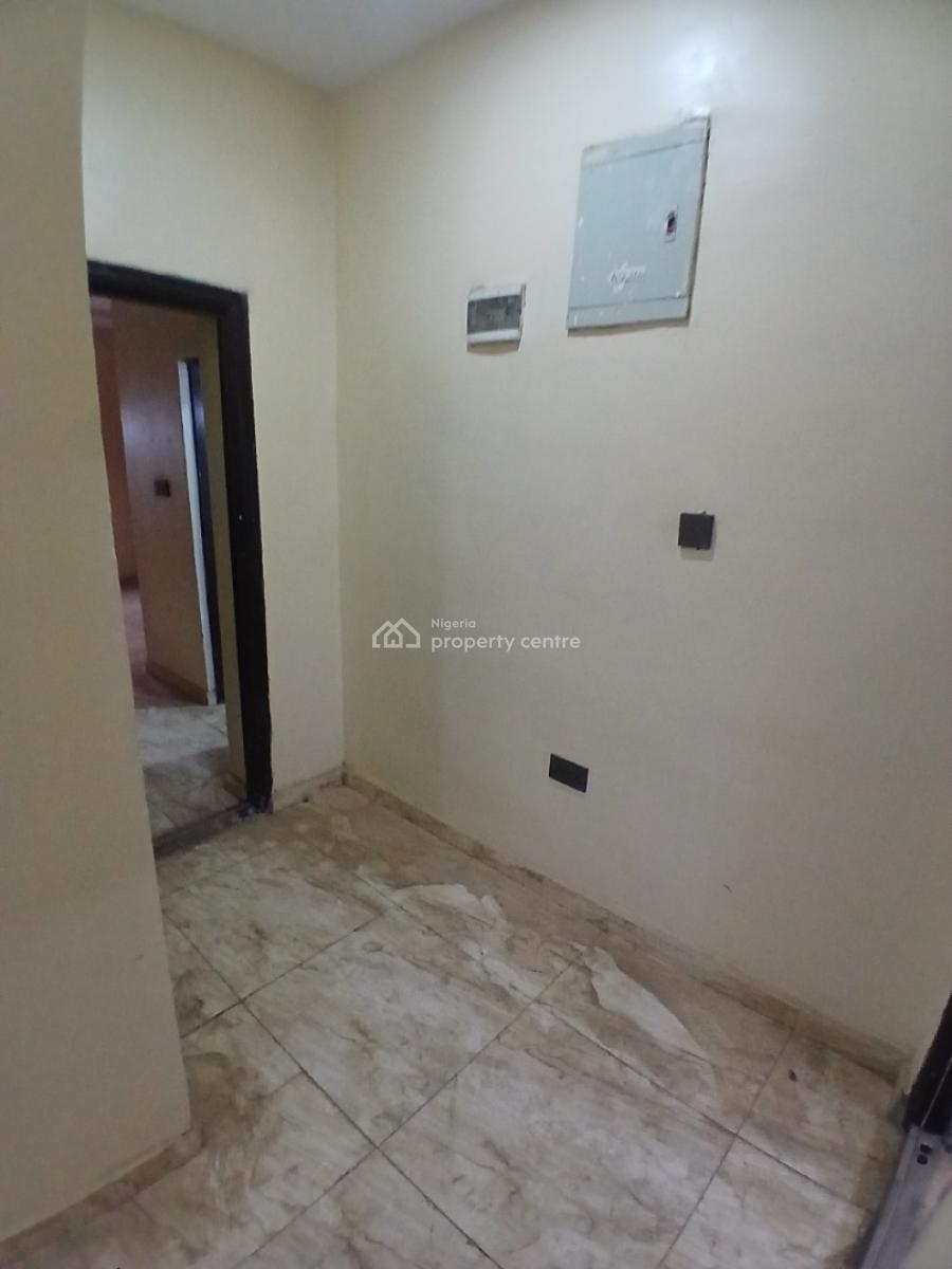 Luxury 3 Bedrooms Flat in an Estate, Gaduwa, Abuja, Flat / Apartment for Rent