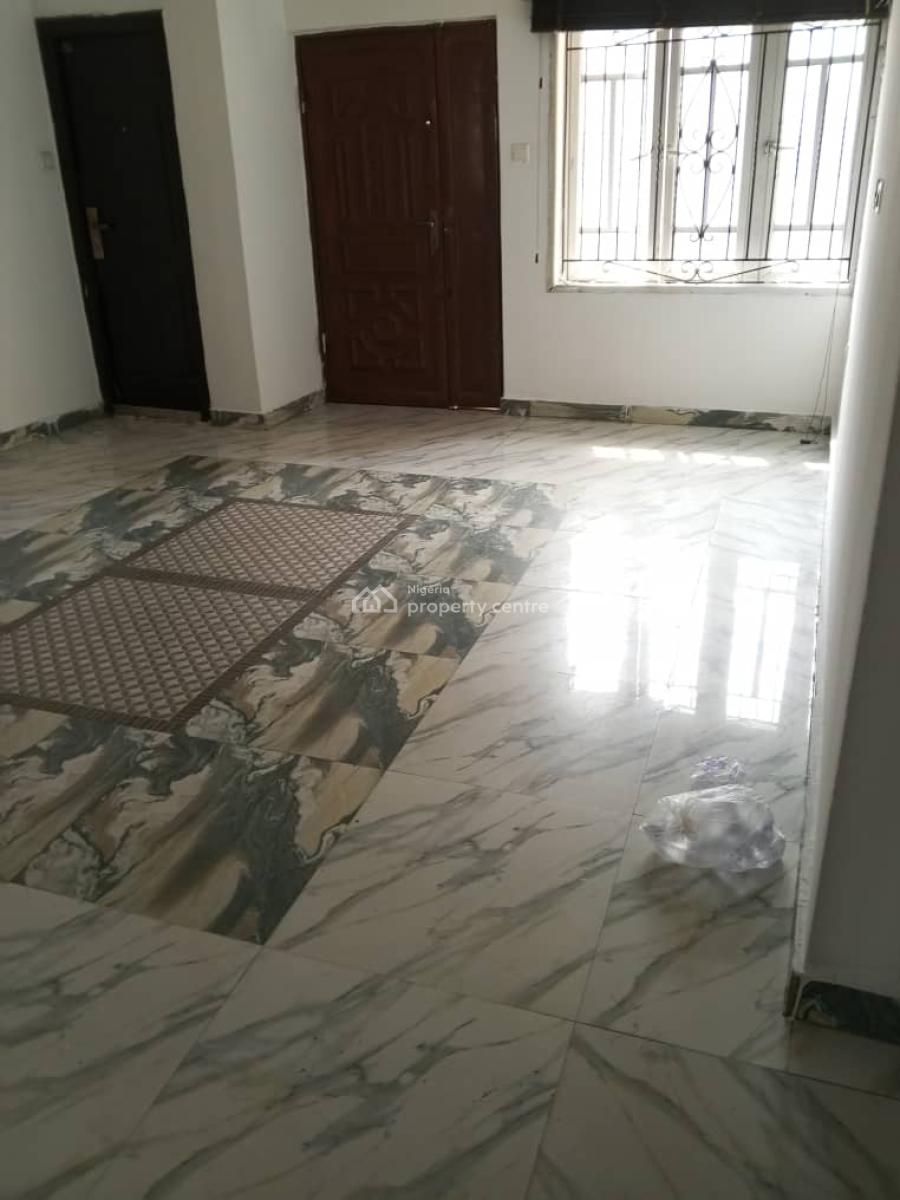 Luxury 3 Bedroom Flat Available on The Third Floor, Alagomeji, Yaba, Lagos, Flat / Apartment for Rent
