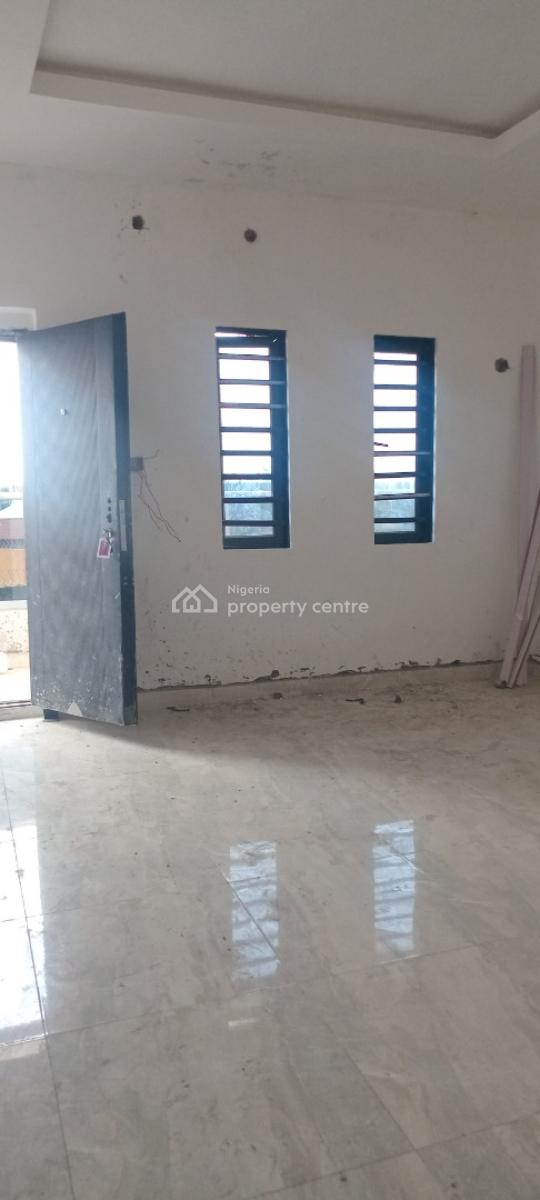 Now Available, Off Mobil Road Ilaje Ajah, Ilaje, Ajah, Lagos, Flat / Apartment for Rent