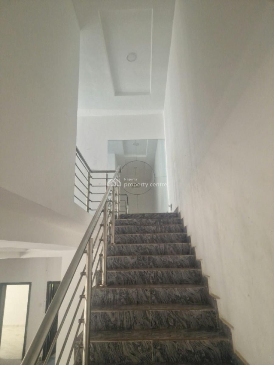Spacious 4 Bedroom Semi - Detached House with a Room Bq, Lakeview Park 2 Estate, Orchid Road, Lafiaji Road, Second Toll Gate,, Lekki, Lagos, Flat / Apartment for Rent