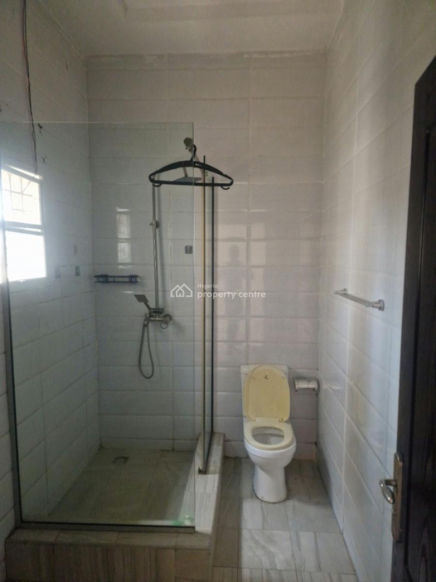 Spacious 4 Bedroom Semi - Detached House with a Room Bq, Lakeview Park 2 Estate, Orchid Road, Lafiaji Road, Second Toll Gate,, Lekki, Lagos, Flat / Apartment for Rent