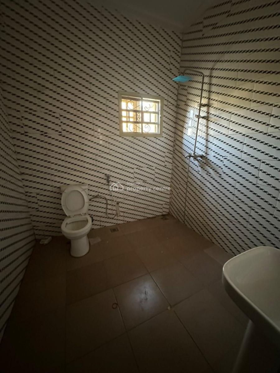 Well Finished 3bedroom Apartment, Gwarinpa Extension, Gwarinpa, Abuja, Flat / Apartment for Rent