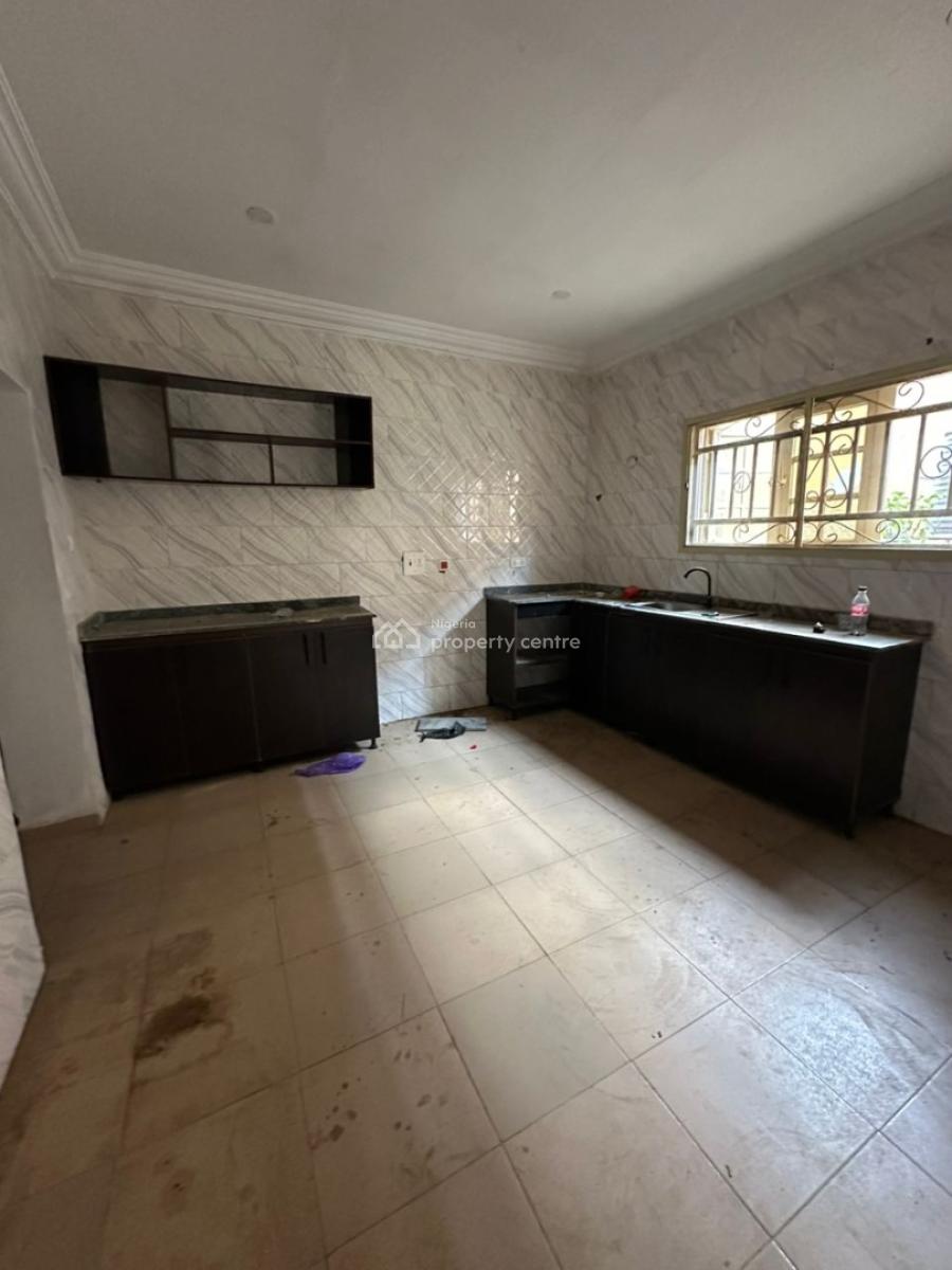 Well Finished 3bedroom Apartment, Gwarinpa Extension, Gwarinpa, Abuja, Flat / Apartment for Rent