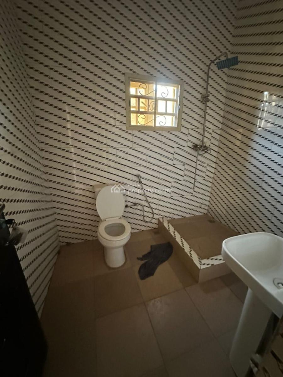 Well Finished 3bedroom Apartment, Gwarinpa Extension, Gwarinpa, Abuja, Flat / Apartment for Rent