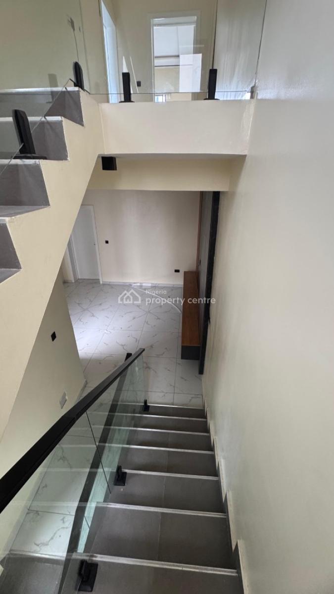 Semi Detached 4 Bedroom Terrace, Lekki Phase 1, Lekki, Lagos, Terraced Duplex for Rent