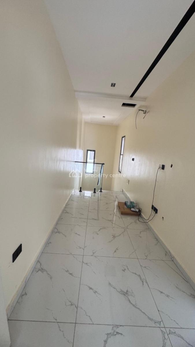 Semi Detached 4 Bedroom Terrace, Lekki Phase 1, Lekki, Lagos, Terraced Duplex for Rent