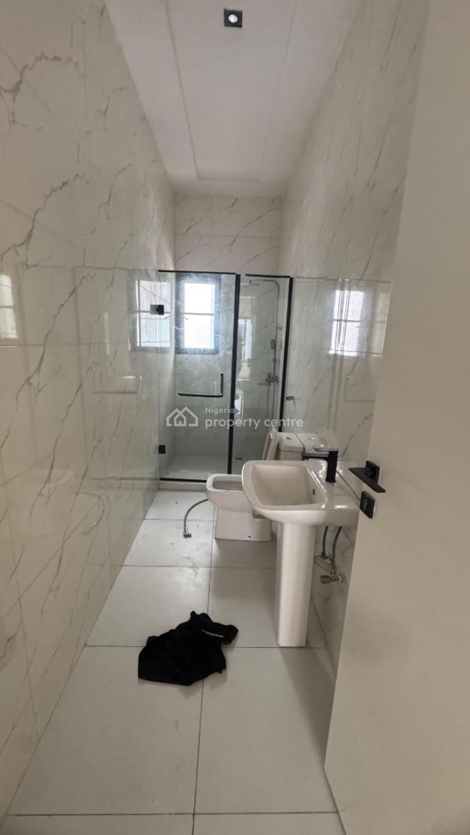 Semi Detached 4 Bedroom Terrace, Lekki Phase 1, Lekki, Lagos, Terraced Duplex for Rent