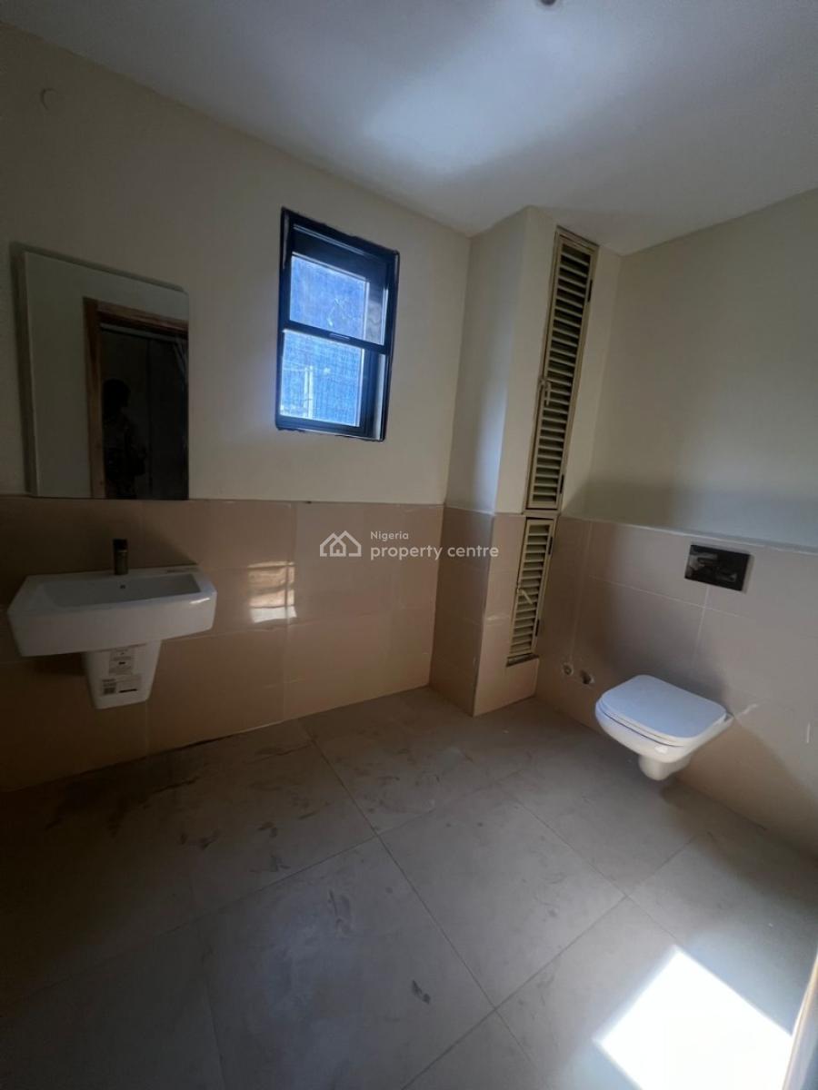 2 Bedroom Apartment - in a Serviced Estate, Lekki Phase 1, Lekki, Lagos, Flat / Apartment for Sale