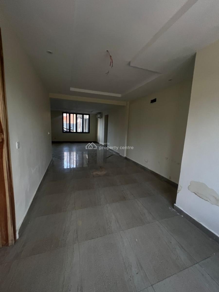 2 Bedroom Apartment - in a Serviced Estate, Lekki Phase 1, Lekki, Lagos, Flat / Apartment for Sale
