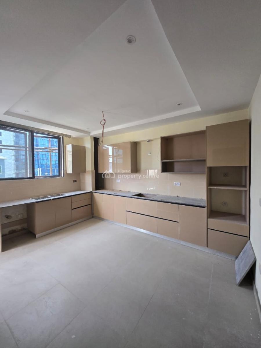 3 Bedroom Apartment with Bq + Gym & Swimming Pool, Lekki Phase 1, Lekki, Lagos, Flat / Apartment for Sale